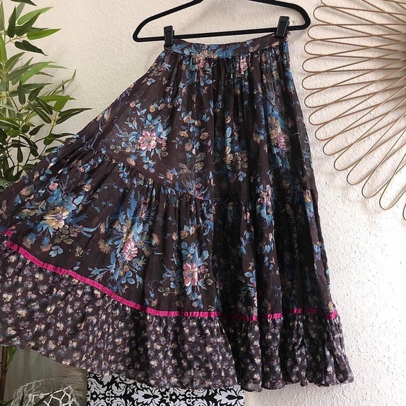 1970s Jessica Gunne Sax Floral Cottagecore Tiered Ruffle Maxi Skirt Pilgrim Boho